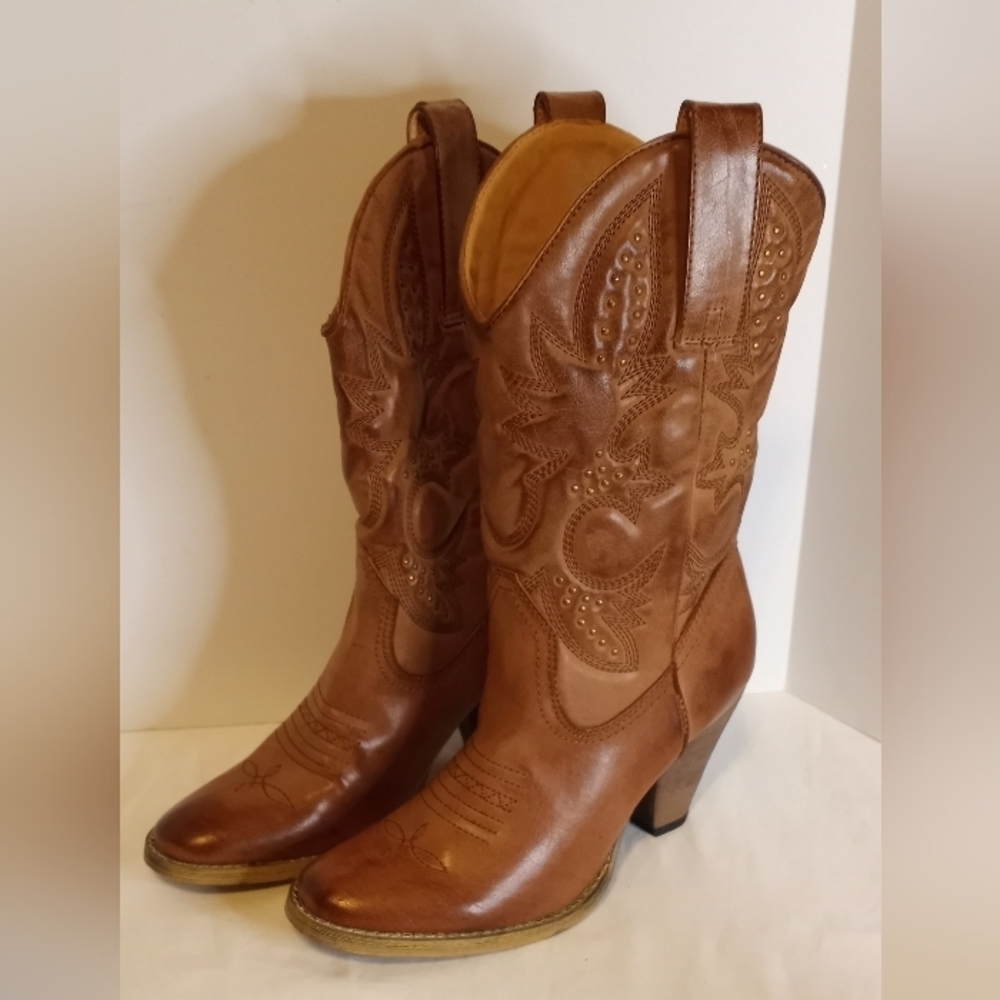 VERY VOLATILE Women's BROWN W/ Stitched DESIGN HEELED COWBOY BOOTS SIZE 7.5